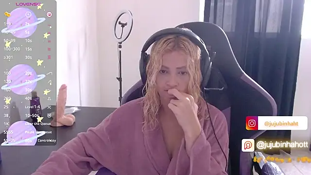 Snapshot of jujubinhahot chatting on December 4, 2025, 1:10 pm jujubinhahot online show from December 4, 2025, 1:10 pm