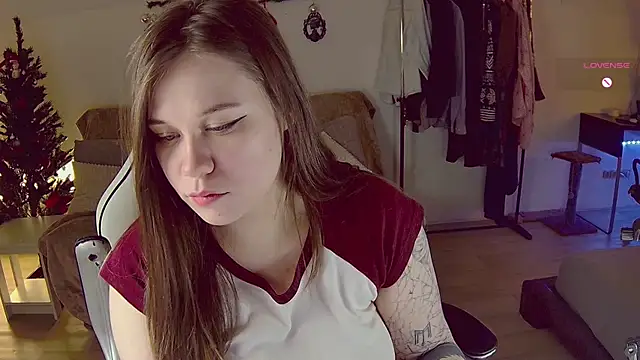 Snapshot of cutenessa chatting on December 21, 2024, 3:53 pm cutenessa online show from December 21, 2024, 3:53 pm