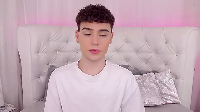 Snapshot of RobbyCharming chatting on September 12, 2025, 3:50 am RobbyCharming online show from September 12, 2025, 3:50 am