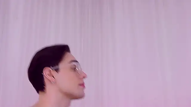 Snapshot of RobbyCharming chatting on March 3, 2025, 4:54 am RobbyCharming online show from March 3, 2025, 4:54 am