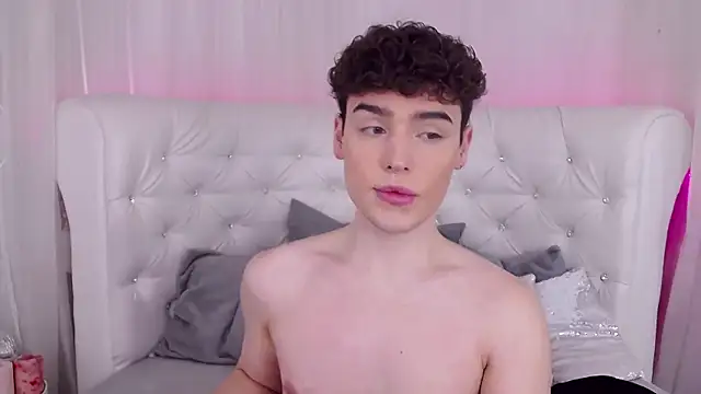 Snapshot of RobbyCharming chatting on October 17, 2025, 3:43 am RobbyCharming online show from October 17, 2025, 3:43 am