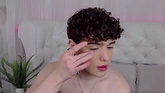 RobbyCharming online show from March 8, 2026, 4:49 am