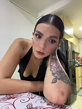 Snapshot of charlotte_stevenss_ chatting on December 15, 2025, 1:11 am charlotte stevenss online show from December 15, 2025, 1:11 am