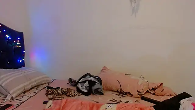 gooddes303salome online show from September 22, 2025, 1:44 am