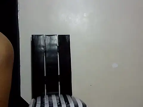 Twerl online show from January 5, 2025, 8:52 pm