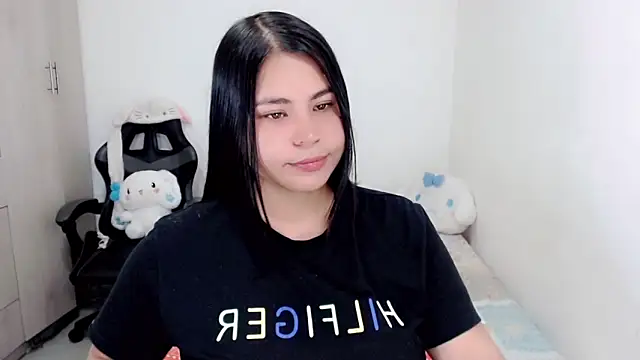 Snapshot of Youlittlepervertt_ chatting on November 8, 2025, 4:38 am Youlittlepervertt online show from November 8, 2025, 4:38 am