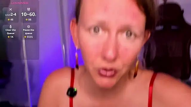 jasminedaze888 online show from April 17, 2026, 9:06 pm