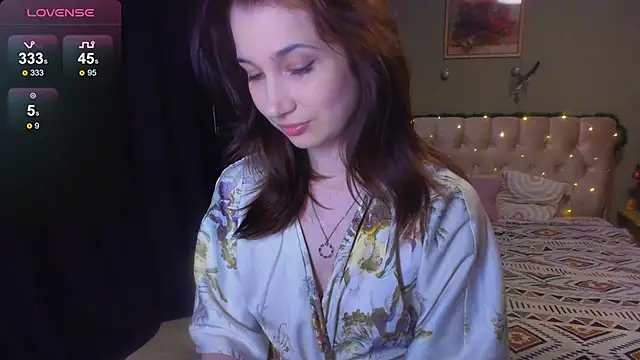 Carina E online show from January 15, 2026, 12:08 pm