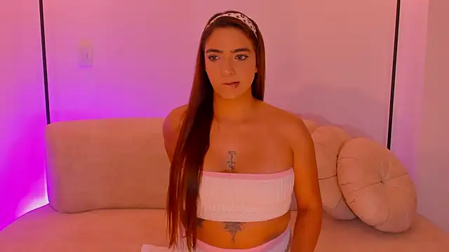 Snapshot of MariamRivera_ chatting on September 12, 2025, 11:48 pm MariamRivera  online show from September 12, 2025, 11:48 pm