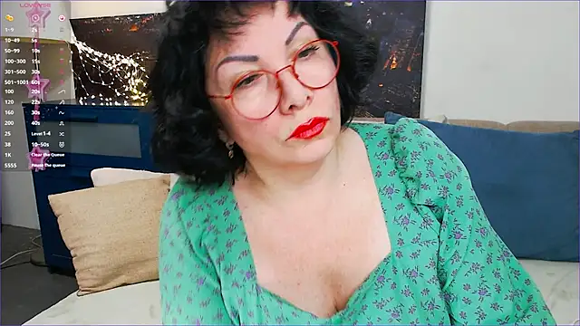 SquirtySlut online show from February 7, 2025, 6:24 am