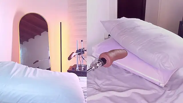 Snapshot of Ebony_Skye chatting on January 13, 2026, 1:26 pm Ebony Skye online show from January 13, 2026, 1:26 pm