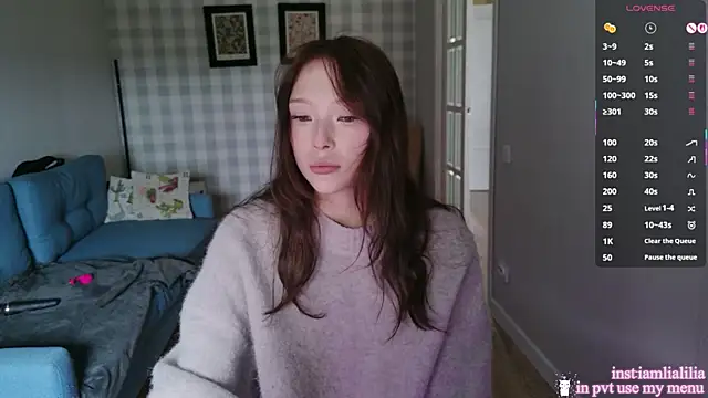 lialiliaa online show from May 11, 2026, 9:54 am