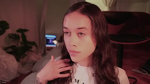  Avriles  online show from February 13, 2026, 1:38 am