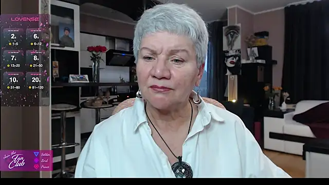 Snapshot of roxana_brooks chatting on November 6, 2025, 1:15 pm roxana brooks online show from November 6, 2025, 1:15 pm