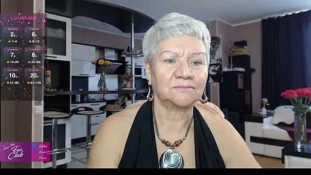 Snapshot of roxana_brooks chatting on October 30, 2025, 11:52 am roxana brooks online show from October 30, 2025, 11:52 am