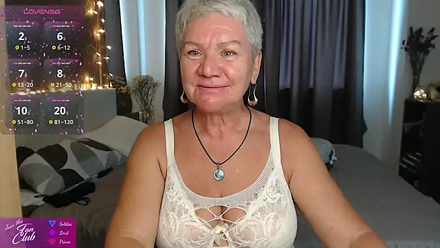 roxana brooks online show from May 12, 2026, 2:52 am