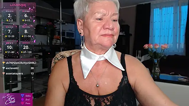 Snapshot of roxana_brooks chatting on August 4, 2026, 6:45 pm roxana brooks online show from August 4, 2026, 6:45 pm
