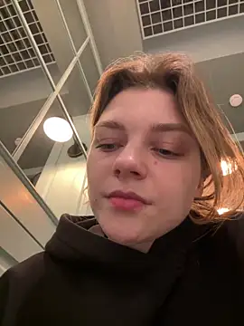 ValenciaShock online show from February 28, 2026, 7:41 am