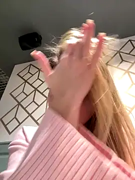 ValenciaShock online show from November 20, 2025, 6:36 am