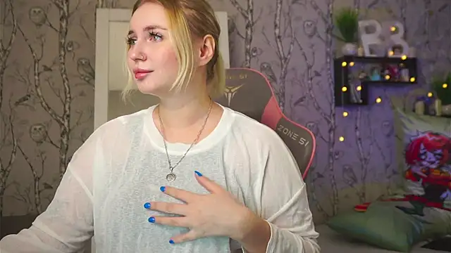 Snapshot of Moon_Valkyrie chatting on March 3, 2026, 9:16 am Moon Valkyrie online show from March 3, 2026, 9:16 am