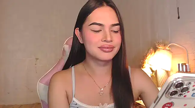 Snapshot of Ashely_Lewis chatting on February 13, 2025, 1:05 pm Ashely Lewis online show from February 13, 2025, 1:05 pm