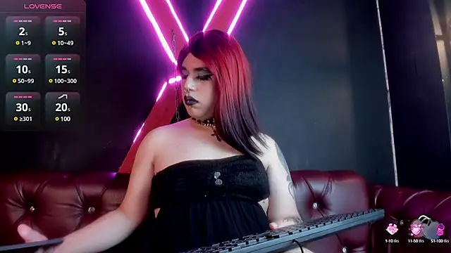 Snapshot of Lexxxxx_ chatting on February 17, 2025, 10:38 pm Lexxxxx online show from February 17, 2025, 10:38 pm