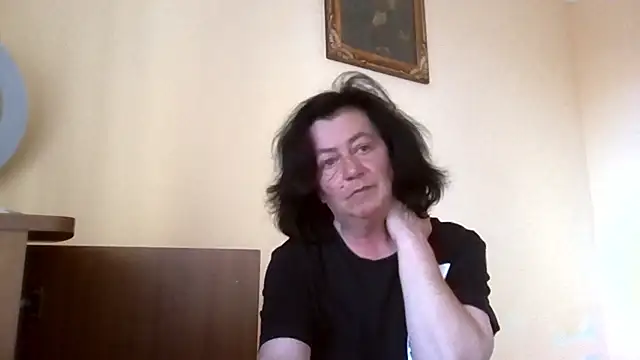 Snapshot of GypsiQueen2 chatting on May 30, 2026, 5:07 pm GypsiQueen2 online show from May 30, 2026, 5:07 pm