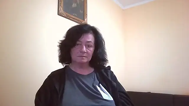 Snapshot of GypsiQueen2 chatting on April 20, 2026, 4:30 pm GypsiQueen2 online show from April 20, 2026, 4:30 pm