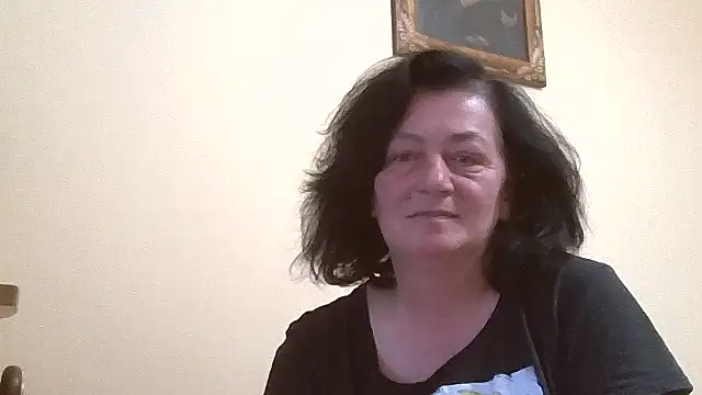 Snapshot of GypsiQueen2 chatting on May 2, 2026, 5:40 pm GypsiQueen2 online show from May 2, 2026, 5:40 pm
