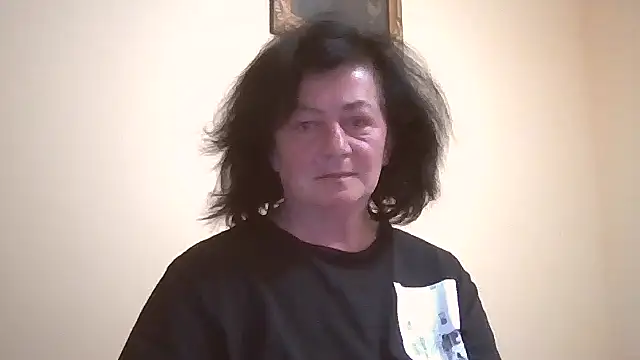 Snapshot of GypsiQueen2 chatting on April 28, 2026, 5:50 pm GypsiQueen2 online show from April 28, 2026, 5:50 pm