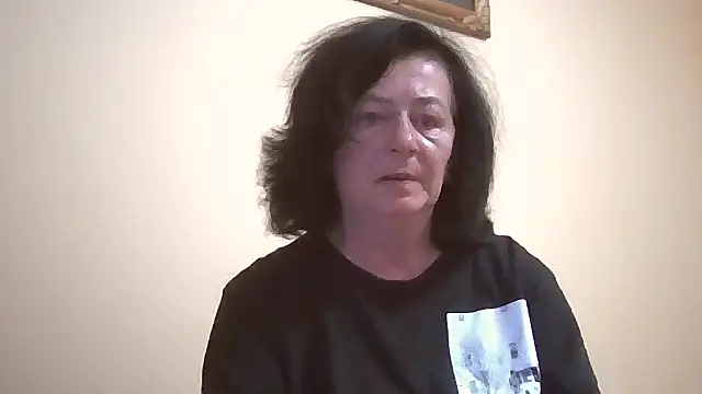 Snapshot of GypsiQueen2 chatting on May 16, 2026, 5:56 pm GypsiQueen2 online show from May 16, 2026, 5:56 pm