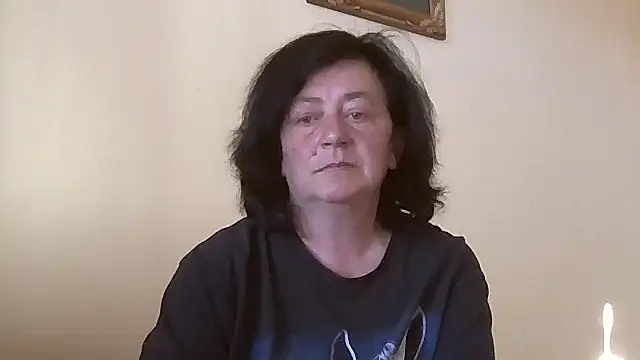 Snapshot of GypsiQueen2 chatting on May 4, 2026, 3:15 pm GypsiQueen2 online show from May 4, 2026, 3:15 pm