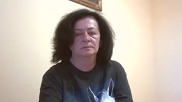Snapshot of GypsiQueen2 chatting on May 15, 2026, 5:44 pm GypsiQueen2 online show from May 15, 2026, 5:44 pm