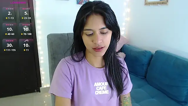 Snapshot of imSophia chatting on September 30, 2025, 2:06 am imSophia online show from September 30, 2025, 2:06 am