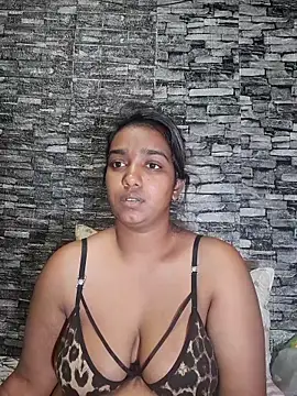 Xindias fantasyX online show from October 13, 2025, 6:31 pm