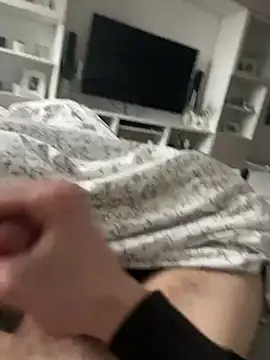 Snapshot of Young_Couple20 chatting on February 24, 2025, 3:31 pm Young Couple20 online show from February 24, 2025, 3:31 pm