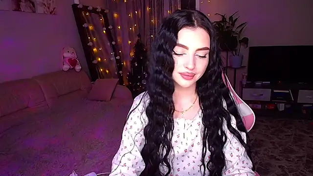 Snapshot of __Malika__ chatting on December 16, 2025, 4:55 pm Malika online show from December 16, 2025, 4:55 pm