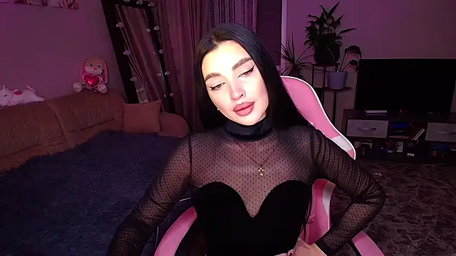 Snapshot of __Malika__ chatting on October 17, 2025, 1:02 pm Malika online show from October 17, 2025, 1:02 pm