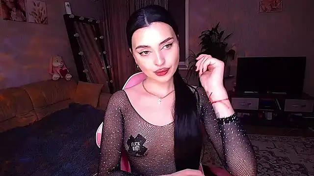   Malika   online show from February 6, 2026, 3:52 pm