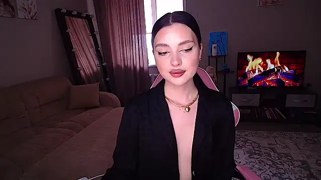 Snapshot of __Malika__ chatting on May 12, 2026, 9:04 am Malika online show from May 12, 2026, 9:04 am