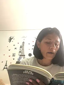 Snapshot of sharoon_cheerry chatting on February 24, 2025, 6:47 pm sharoon cheerry online show from February 24, 2025, 6:47 pm