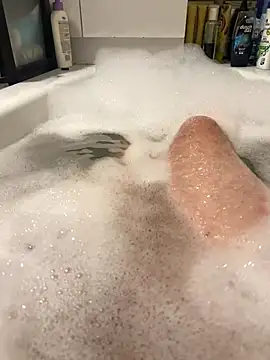 Snapshot of David19932908 chatting on September 17, 2025, 4:53 pm David19932908 online show from September 17, 2025, 4:53 pm