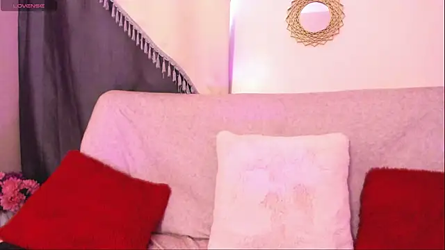 Snapshot of Scarlet_wd18 chatting on September 11, 2025, 7:47 pm Scarlet wd18 online show from September 11, 2025, 7:47 pm