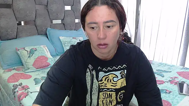 sara hott 1 online show from March 25, 2026, 2:38 pm