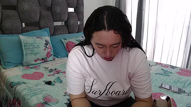 sara hott 1 online show from March 20, 2026, 2:29 pm