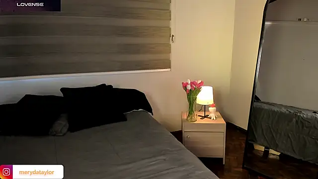 MERIDA TAYLOR online show from February 28, 2026, 1:22 pm