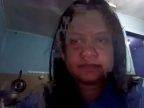 Snapshot of Honeybun25 chatting on October 20, 2025, 1:44 pm Honeybun25 online show from October 20, 2025, 1:44 pm