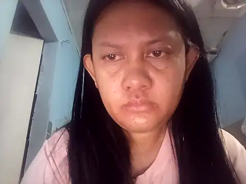 Snapshot of Honeybun25 chatting on February 5, 2026, 5:20 pm Honeybun25 online show from February 5, 2026, 5:20 pm