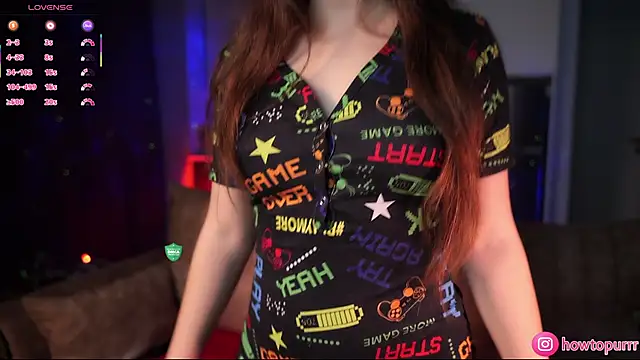 Snapshot of How2Meow chatting on November 13, 2025, 5:17 pm How2Meow online show from November 13, 2025, 5:17 pm