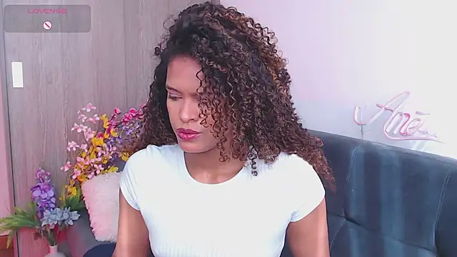 Snapshot of Amelia_bss chatting on September 17, 2025, 1:46 pm Amelia bss online show from September 17, 2025, 1:46 pm